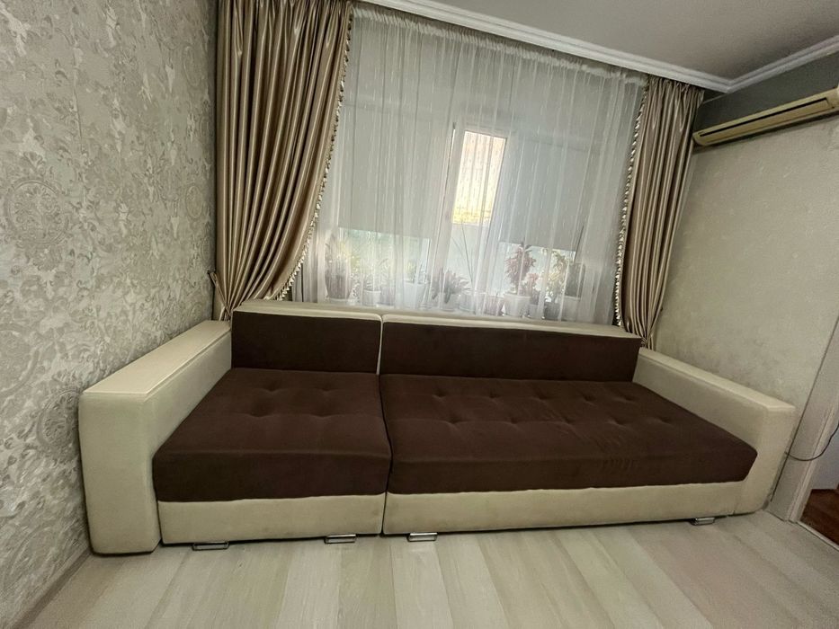 Диван в гостинную