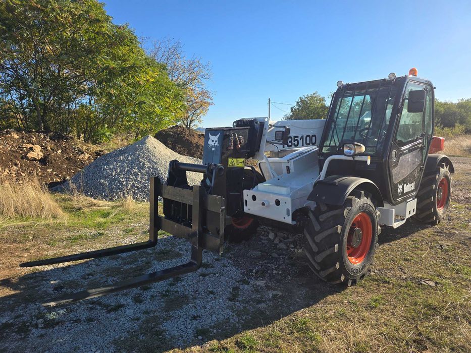 Телескопичен товарач BOBCAT T35100