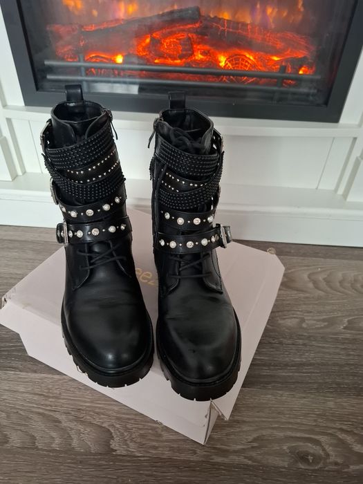 Ghete dama DeeZee mar.37