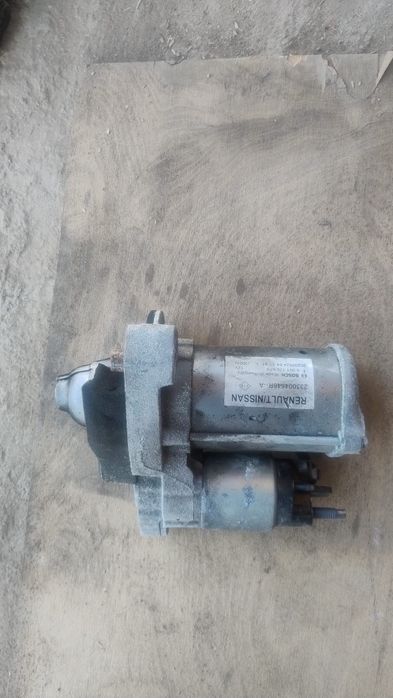 Vând piese auto electrmotor