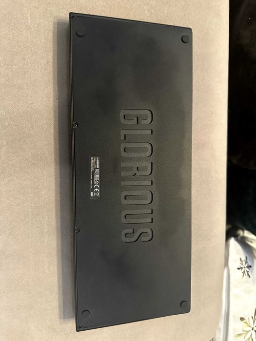 Механична клавиатура Glorious GMMK Pro