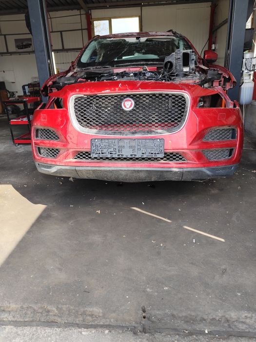 Jaguar f-pace twin turbo -3.0-300кс-2017г