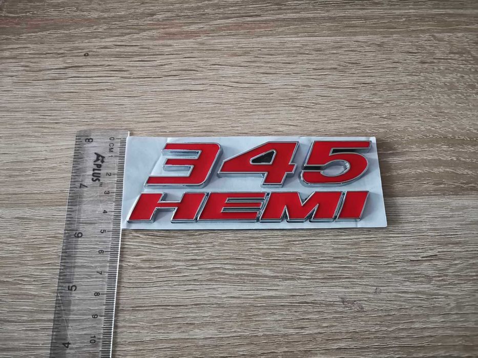 345 HEMI червена емблема