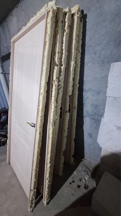 Продам двери б/у