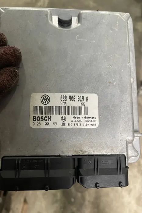 Calculator motor ECU Volkswagen VW Passat 1999 1.9 TDI MT (115 hp)