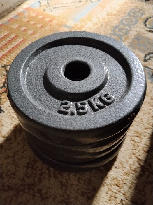 Продам штангу и гантели