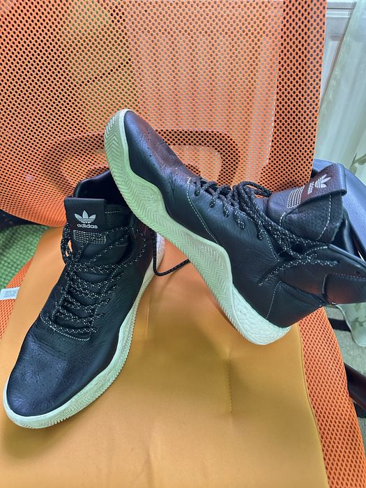 Vand Adidas Tubular