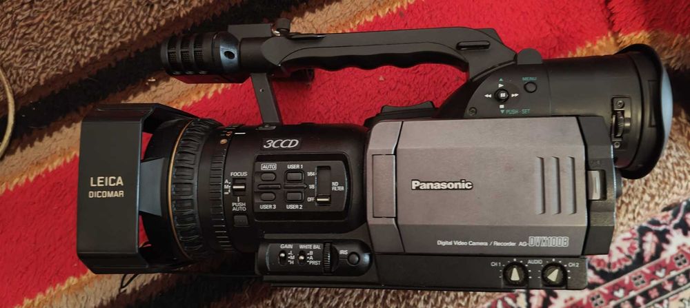 Camera video Panasonic AG-DVX100B (tape)