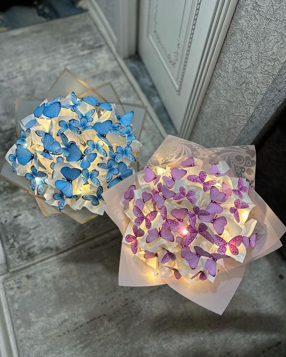 Букеты со светящимися бабочками