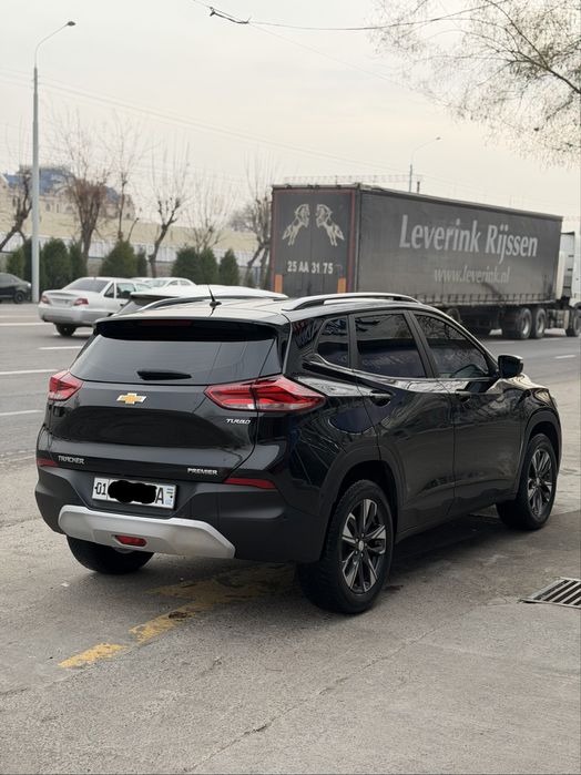 Tracker 2 primier 2023 yil 64400 probeg propan bor