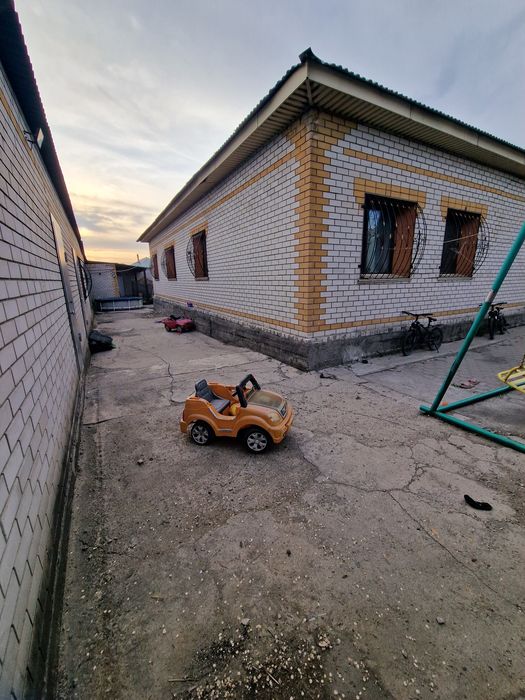 Продам большой дом 255.5кв 7 комнат