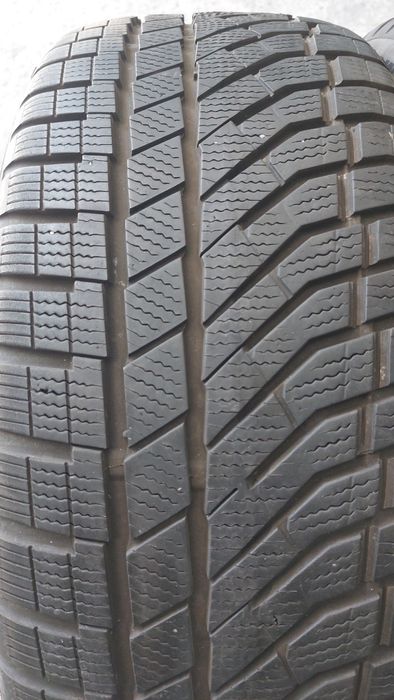 Зимни гуми 225/45/17 Falken Eurowinter 2 броя