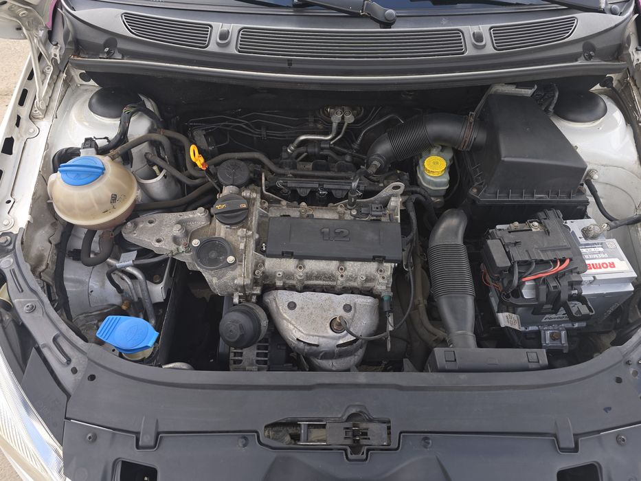 Škoda Fabia 1.2 Benzină – 2012 – 90.800 k reali - al doilea proprietar