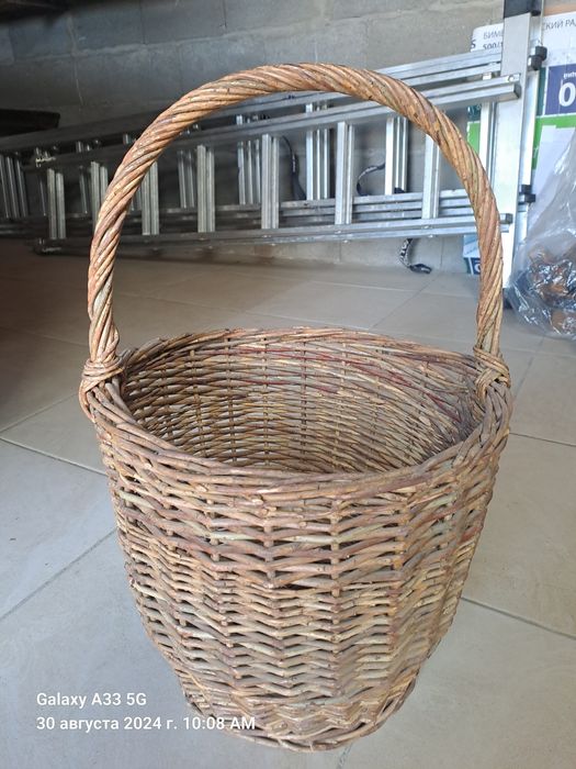 Корзина плетёная