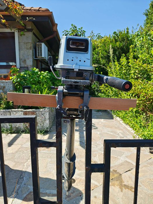 Извънбордов двигател Сузуки DT4 4к.с.