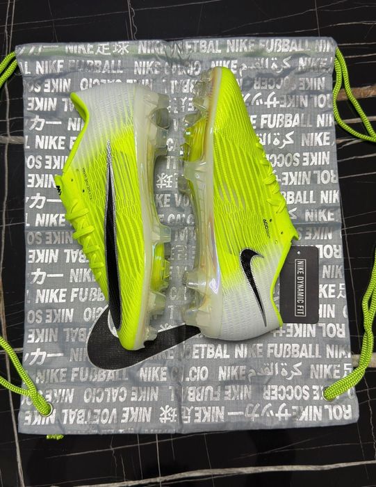 Ghete de fotbal Nike