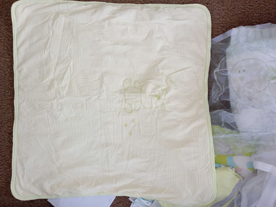 Бебешки одеяла и кърпа за баня. Стандартен размер, в отлично състояние