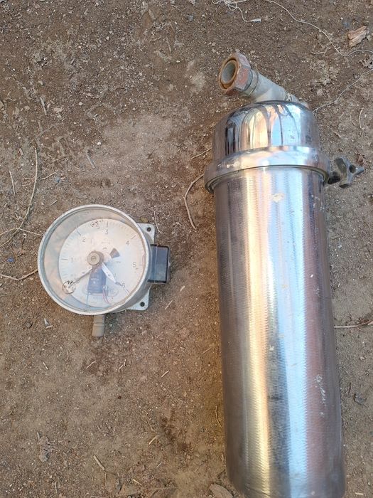 Водинои уровномер