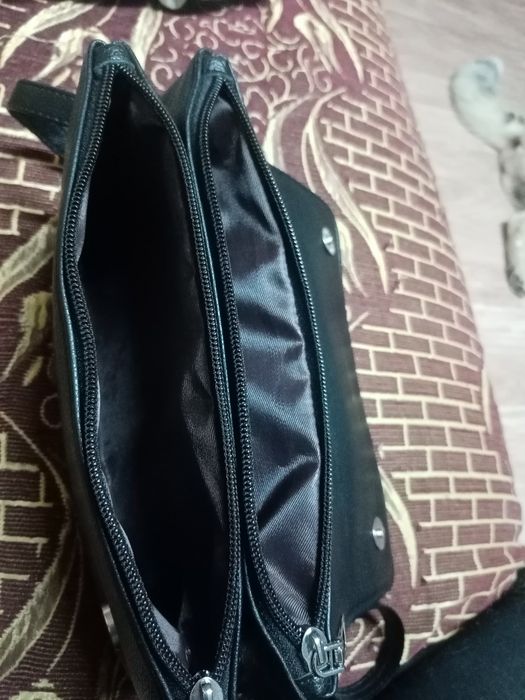 Продам женскую сумку