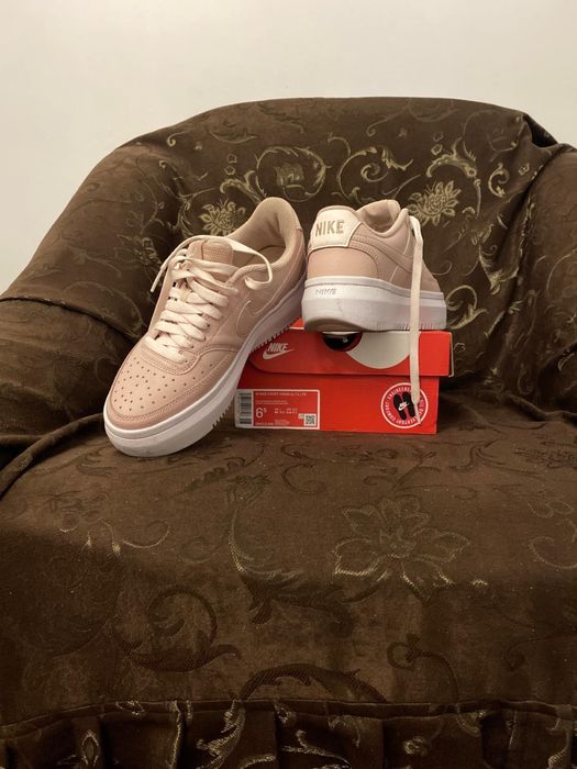 Adidasi Nike sport Court Vision Alta, 37,5 cm