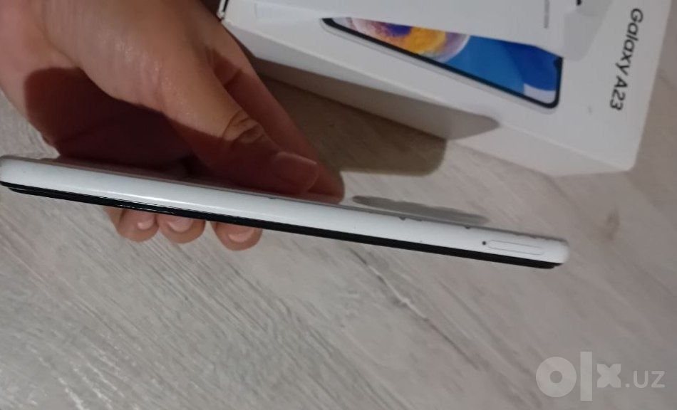 Samsung galaxy a 23 idealni sostayaniyada hamma joyi ishlidi qotmidi