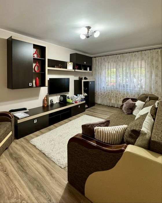 Anunț Închiriere Apartament cu 2 Camere - Direct de la Proprietar