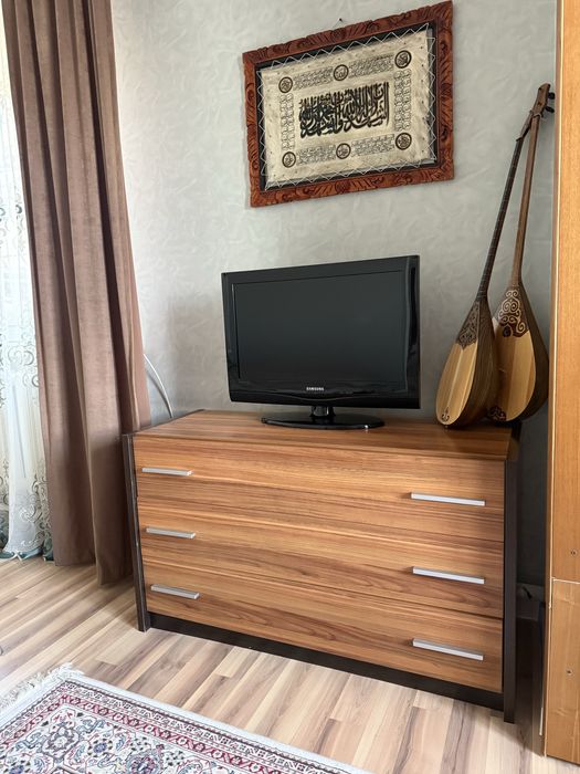 Продам спальный гарнитур