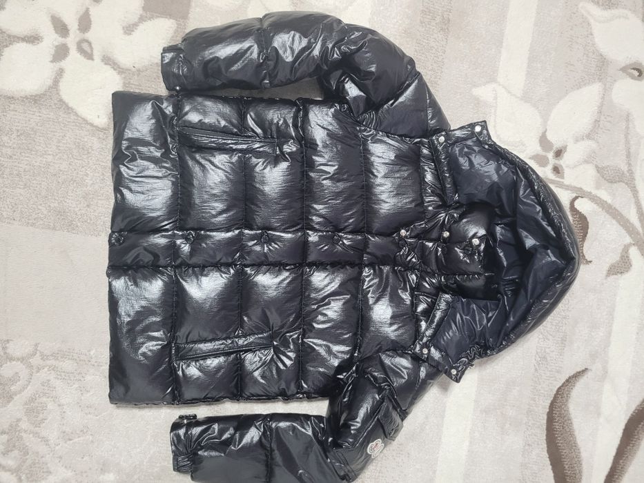 Geaca MONCLER cu 2 sigle/ Logo-uri,marimea L