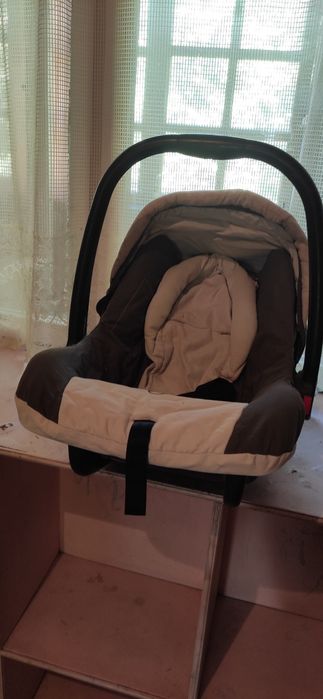 Детское Автокресло . И так же переноска