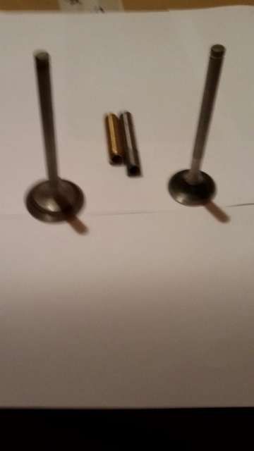 Set supape si ghiduri Lombardini LDA 96 / LDA 97 / LDA 100