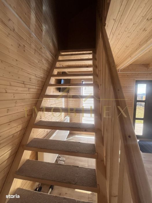 Cabana cu 4 camere si teren de 1500 mp in Marisel