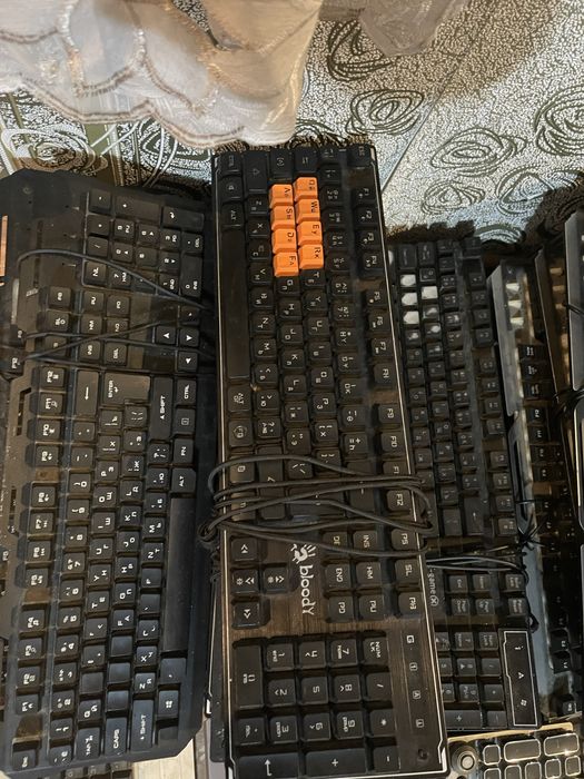 Клавиатуры, наушники