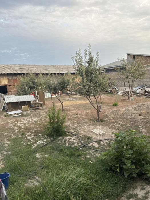 Yer sotiladi sharoitlari yaxshi