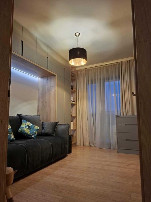 Apartament 3 camere de vânzare