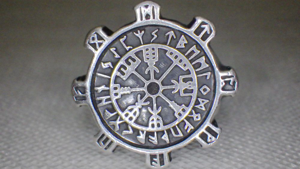 Викингски компас Vegvísir Сребърен пръстен S925