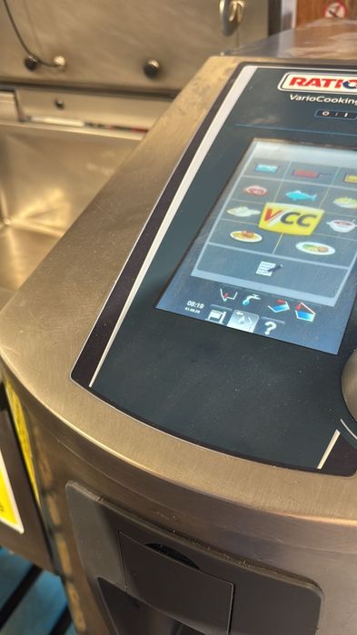 RATIONAL варио куукинг център 100 литра. Обръщатълен тиган