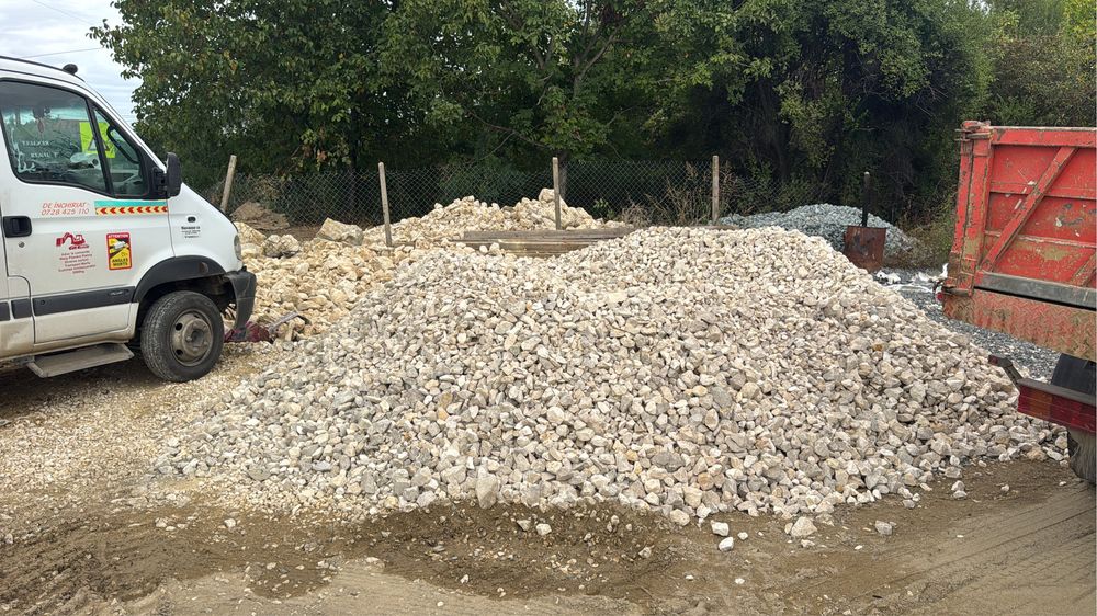 Piatra decorativa,granit,piatra rosiatica,marmura concasata,pamant,etc