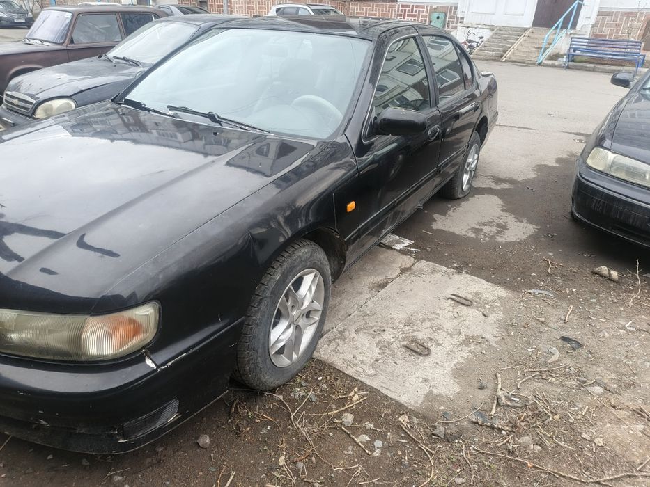 Ниссан Максима 1996