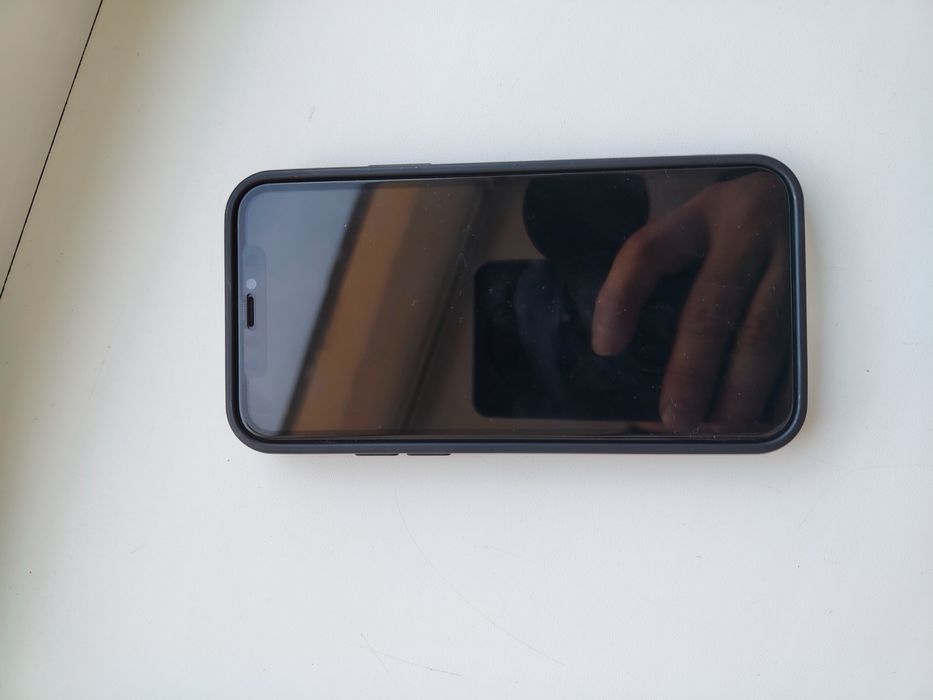 IPhone 11 pro 64 г