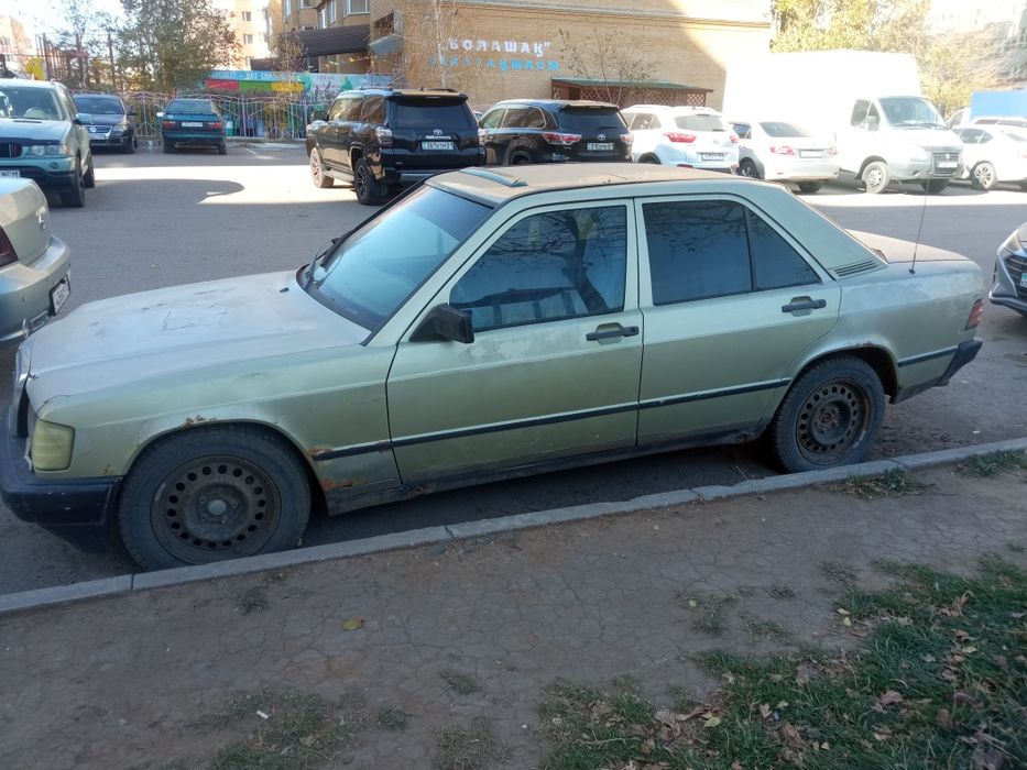 Продам Мерс 190 объем 1.8