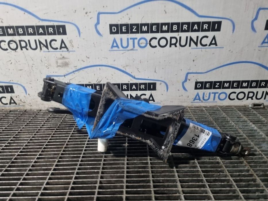 Cric BMW X3 E83 Facelift 2006 - 2010 (1368)