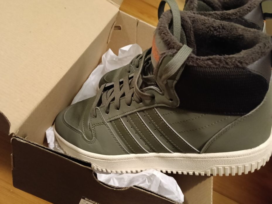 Adidas обувки   .