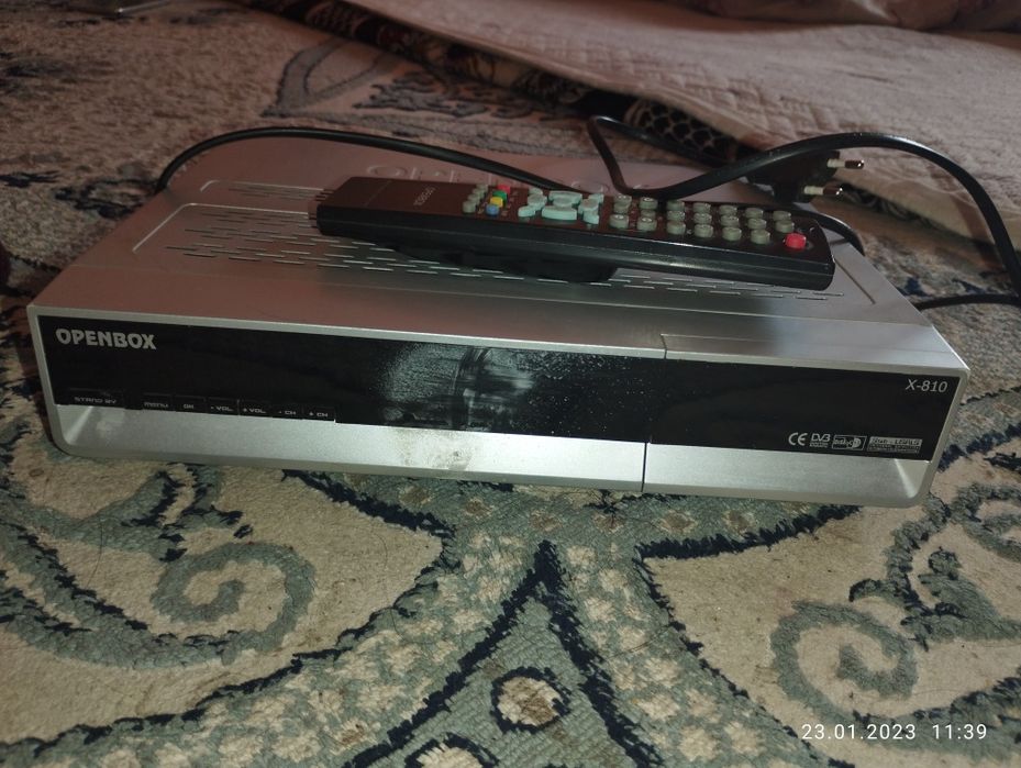 Продам спутниковый тюнер