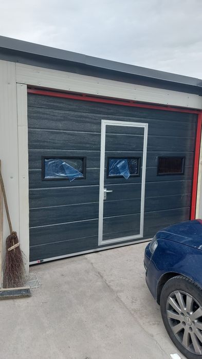 Usi de garaj premium