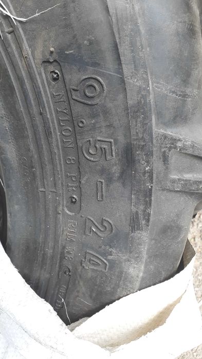 11,2-24 б/к Petlas на мини трактор