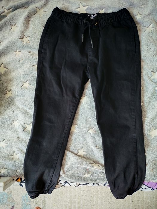 Мужские брюки разные Bershka