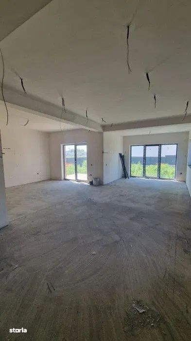 Casa individuala 142mp, terasa, parcare, teren de 350mp, Jucu de MIjlo