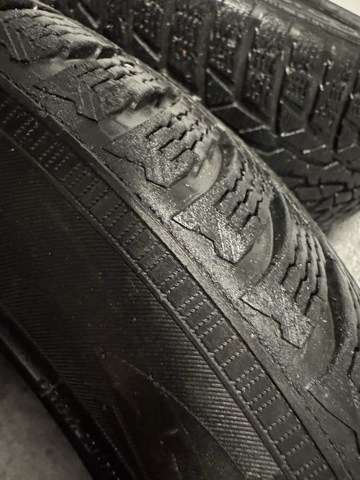 Set 4 anvelope de iarna 225/50/R18 99H XL Nokian