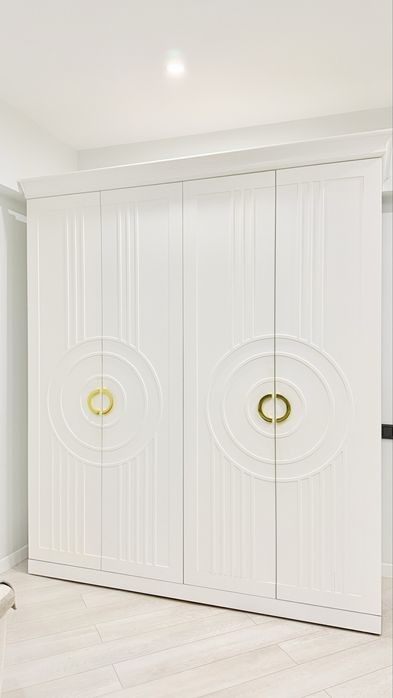 Платяной шкаф гардероб