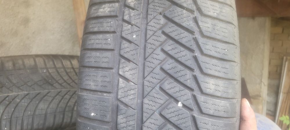 Гуми 235.55.19 зимни